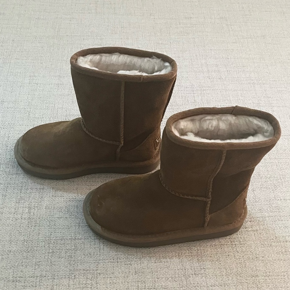 Koolaburra by UGG Toddler Boot Size 10